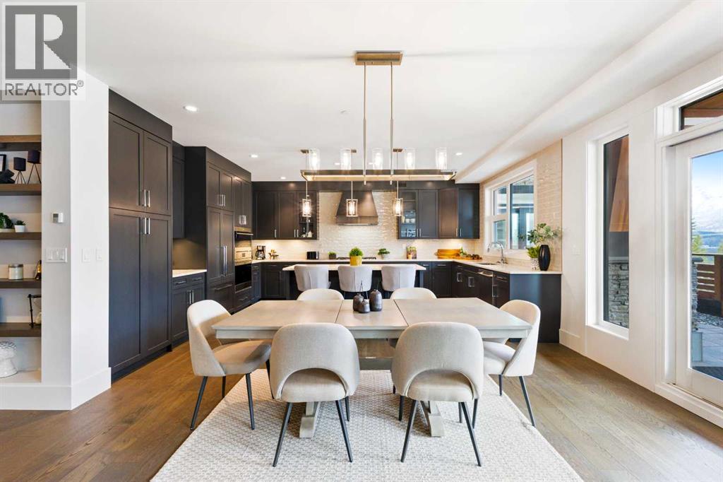 102, 101A Stewart Creek Rise