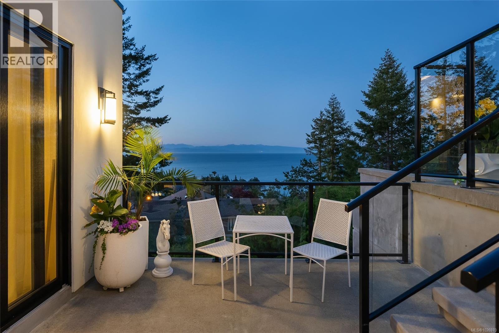 2080 Rolston Pl, Nanoose Bay