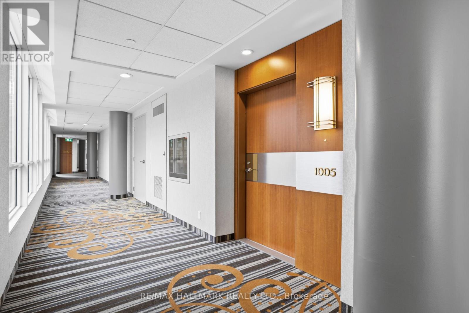 1005 - 211 QUEENS QUAY W - Photo 3 of 44, Toronto (Waterfront Communities), Ontario