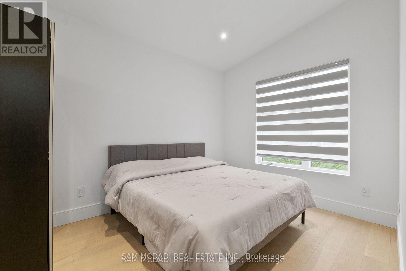 46 COBBLEHILL ROAD - 34