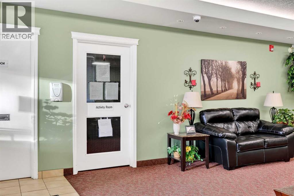 Single Family House for Sale in   Manora Place NE Marlborough Park Calgary 