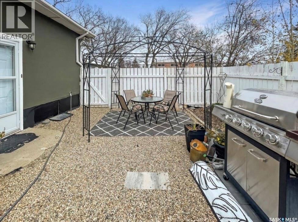 Single Family House Bungalow for Sale in  th AVENUE NW Swift Current 