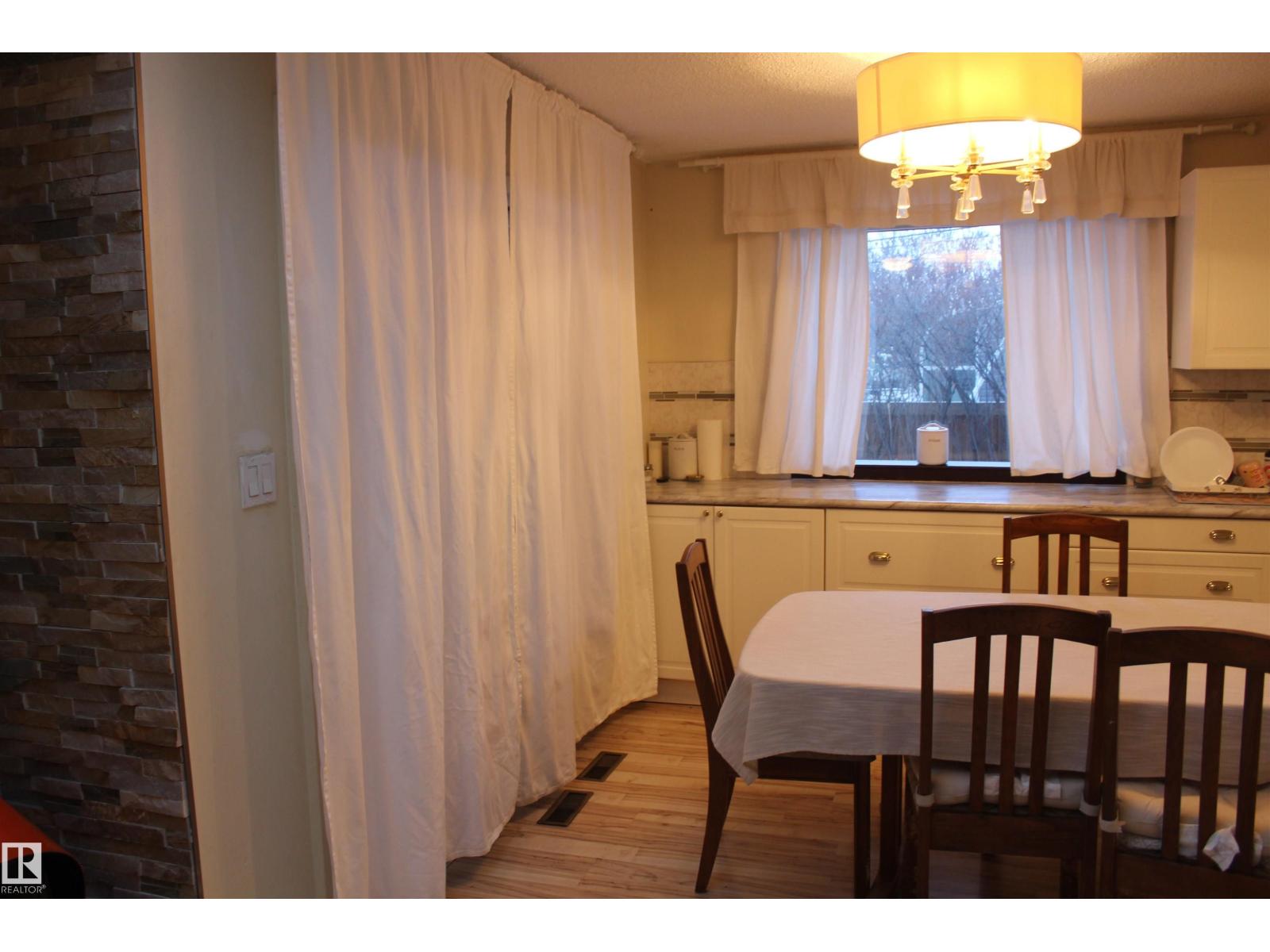 12432 134 ST NW - 17