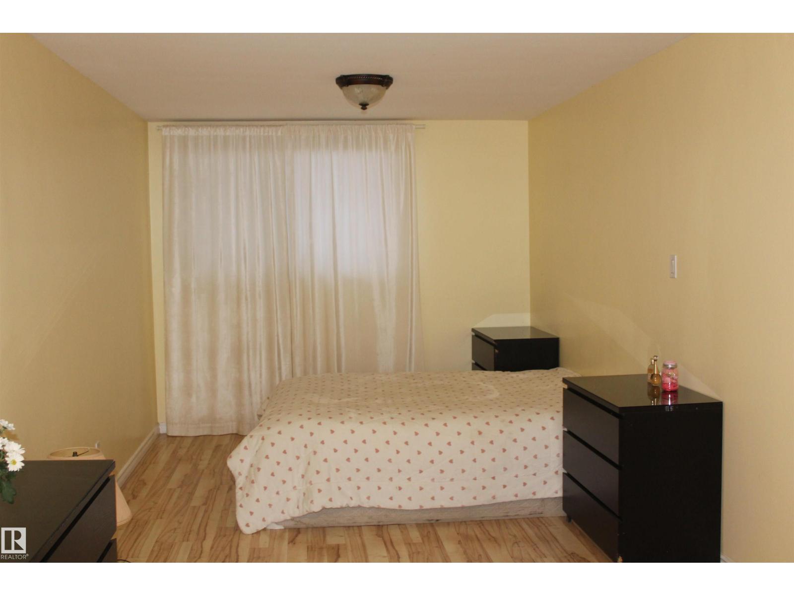 12432 134 ST NW - 26