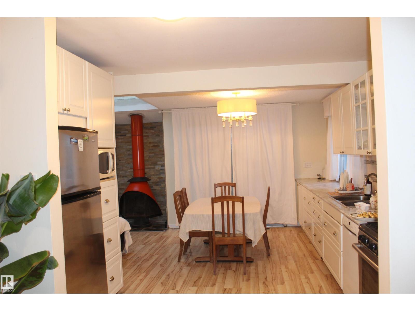 12432 134 ST NW - 8