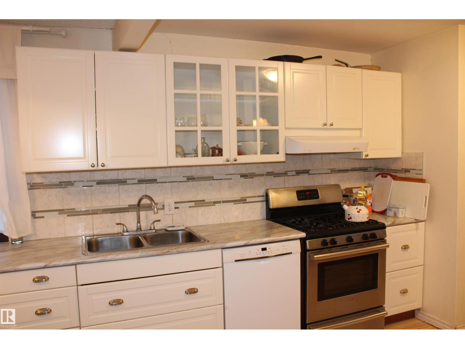 12432 134 ST NW - 9