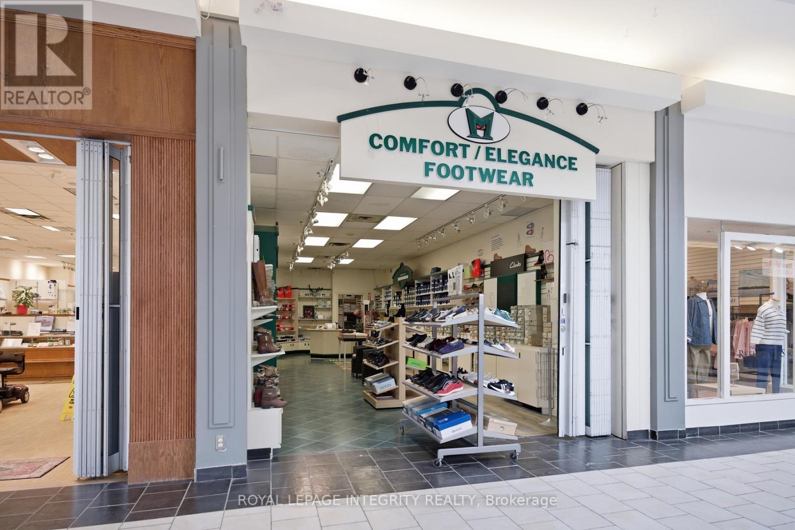 300 EAGLESON ROAD - Photo 3 of 48, Ottawa, Ontario