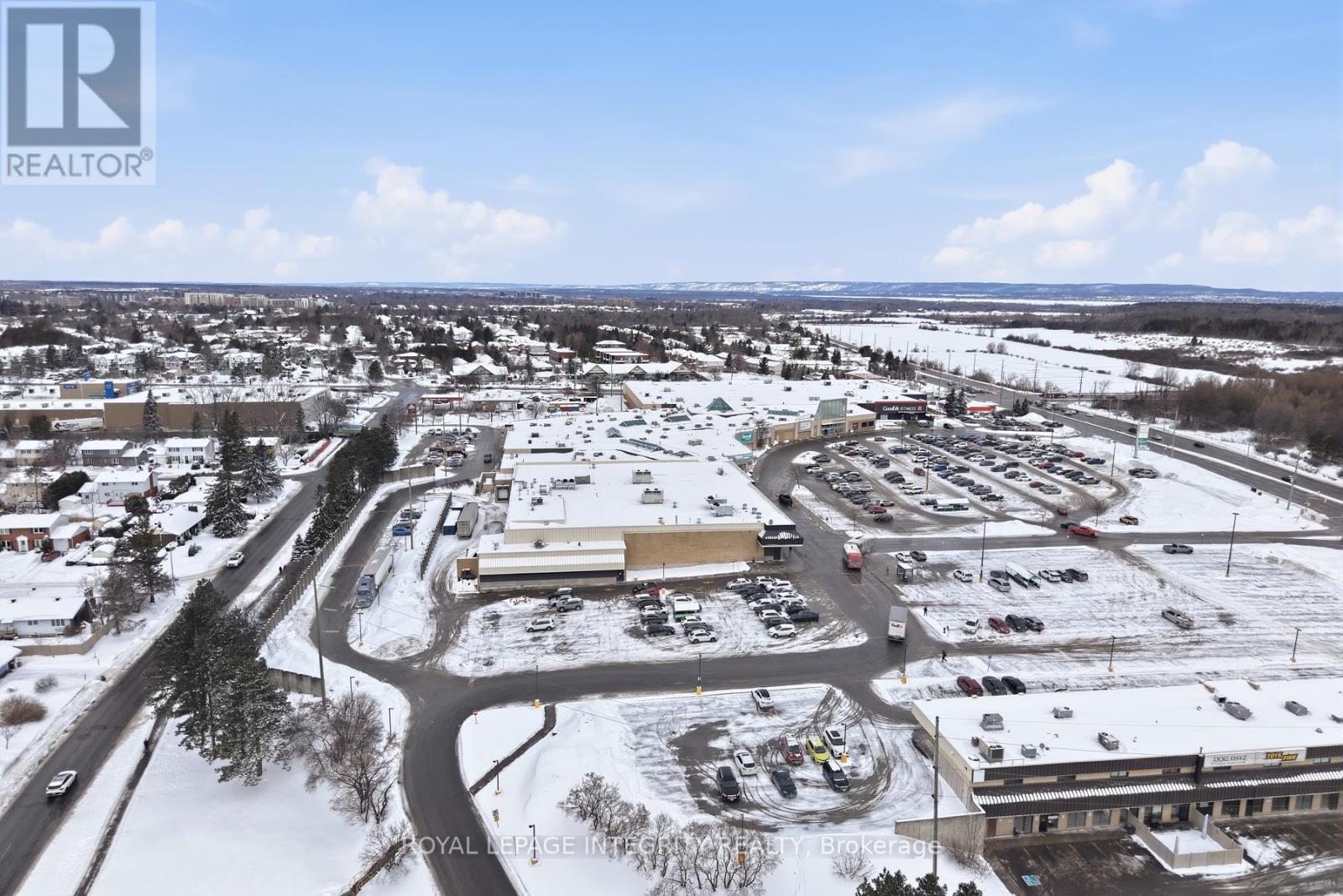 300 EAGLESON ROAD — photo 33