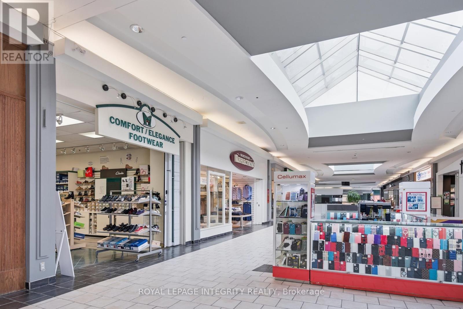 300 EAGLESON ROAD - Photo 4 of 48, Ottawa, Ontario