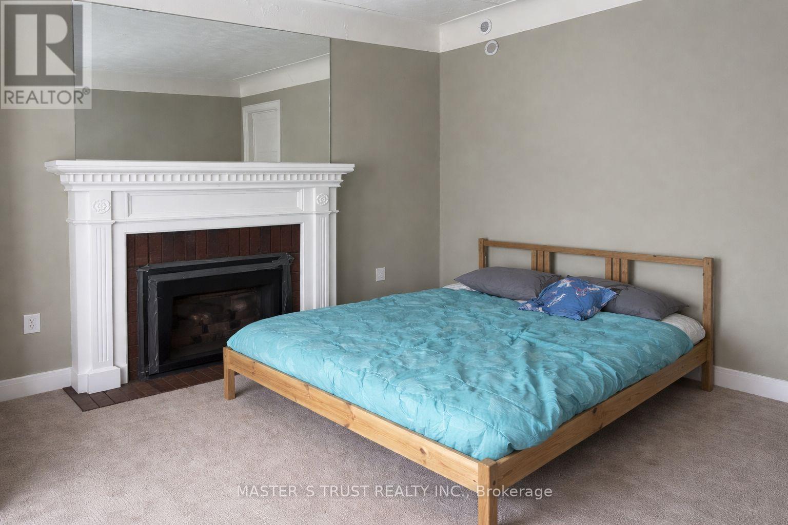 35 KIPLING ROAD - Photo 3 of 12, Hamilton (Westdale), Ontario