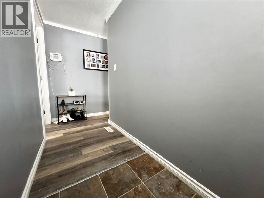 17 Evergreen Mobile Park - Photo 2 of 14, Whitecourt, Alberta