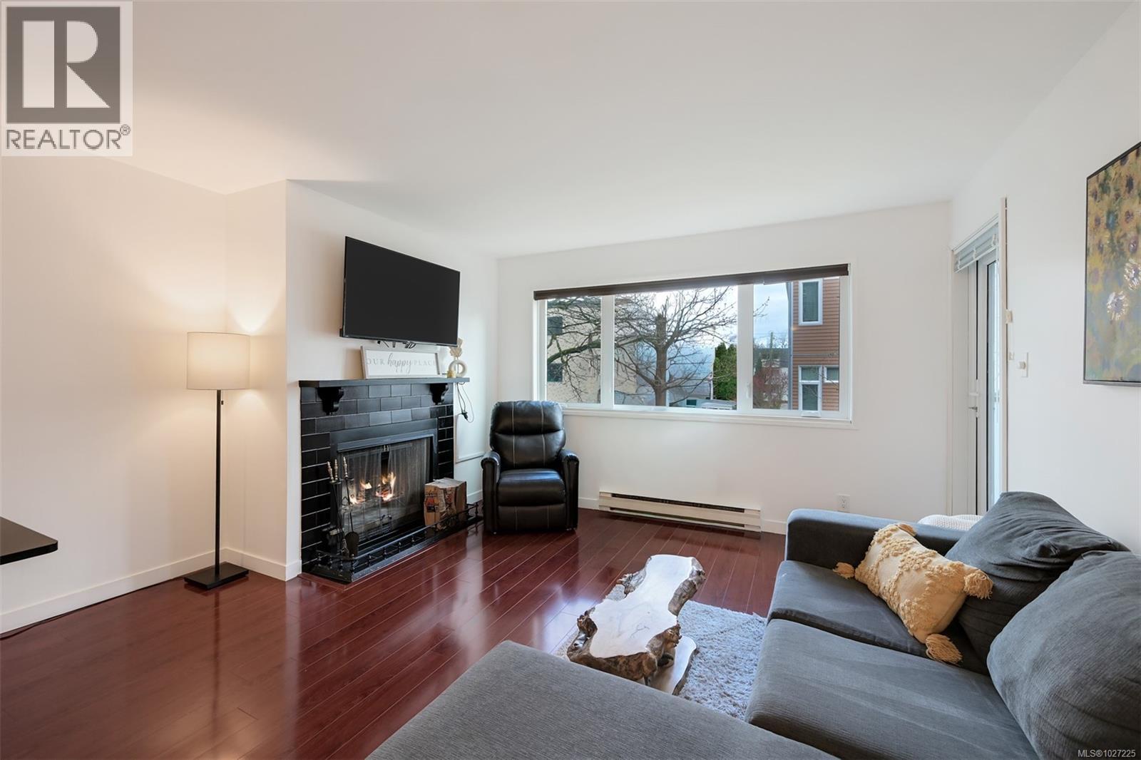 201 1619 Morrison Street, Victoria