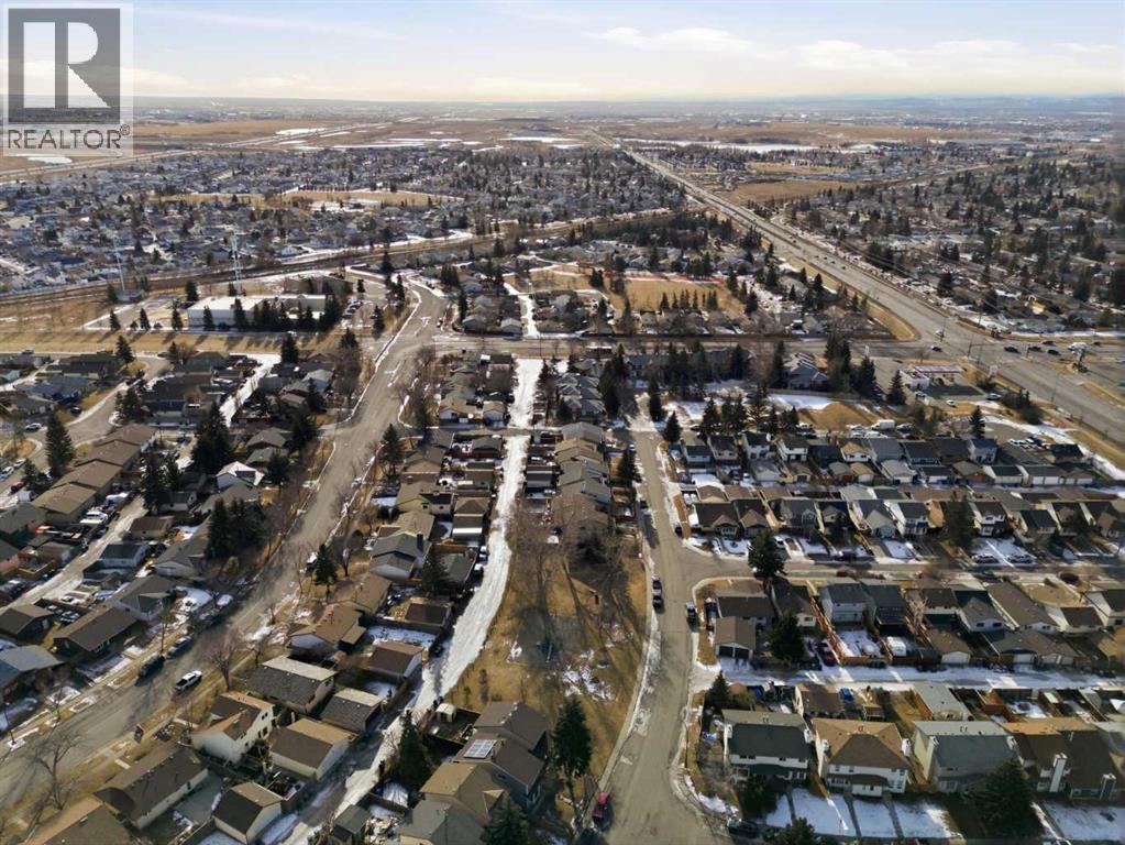 Single Family House for Sale in  Abberfield Crescent NE Abbeydale Calgary 