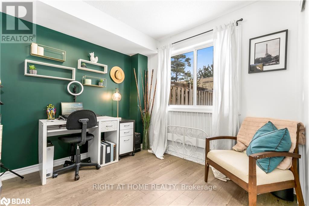 3 - 53 FERNDALE DRIVE S - Photo 5 of 7, Barrie (Ardagh), Ontario