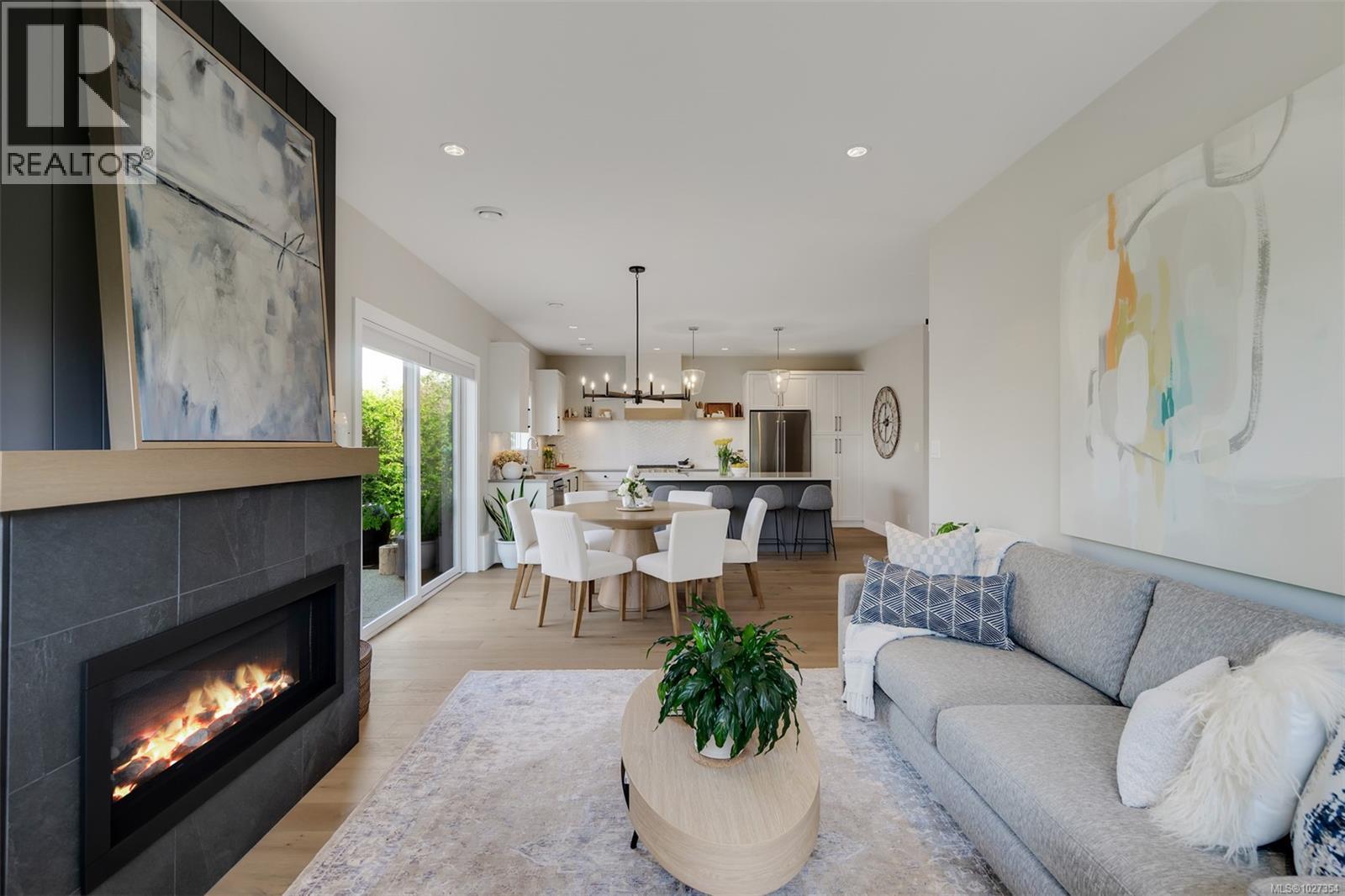 9350 East Saanich Rd, North Saanich