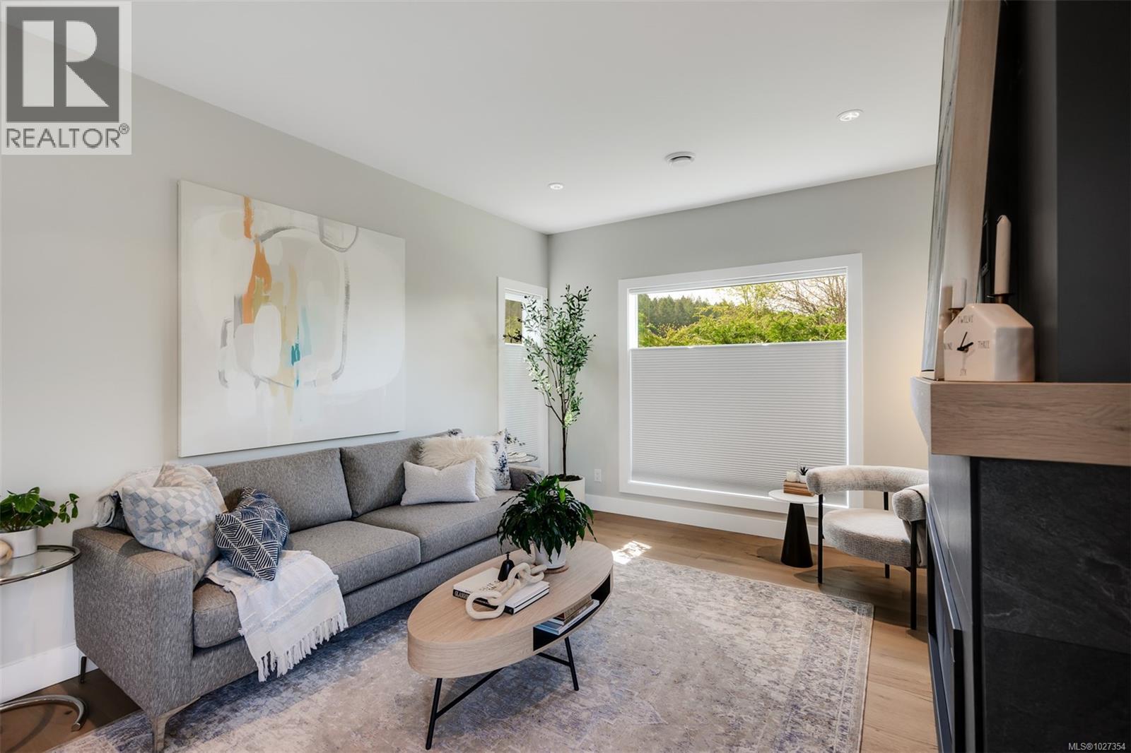 9350 East Saanich Rd, North Saanich