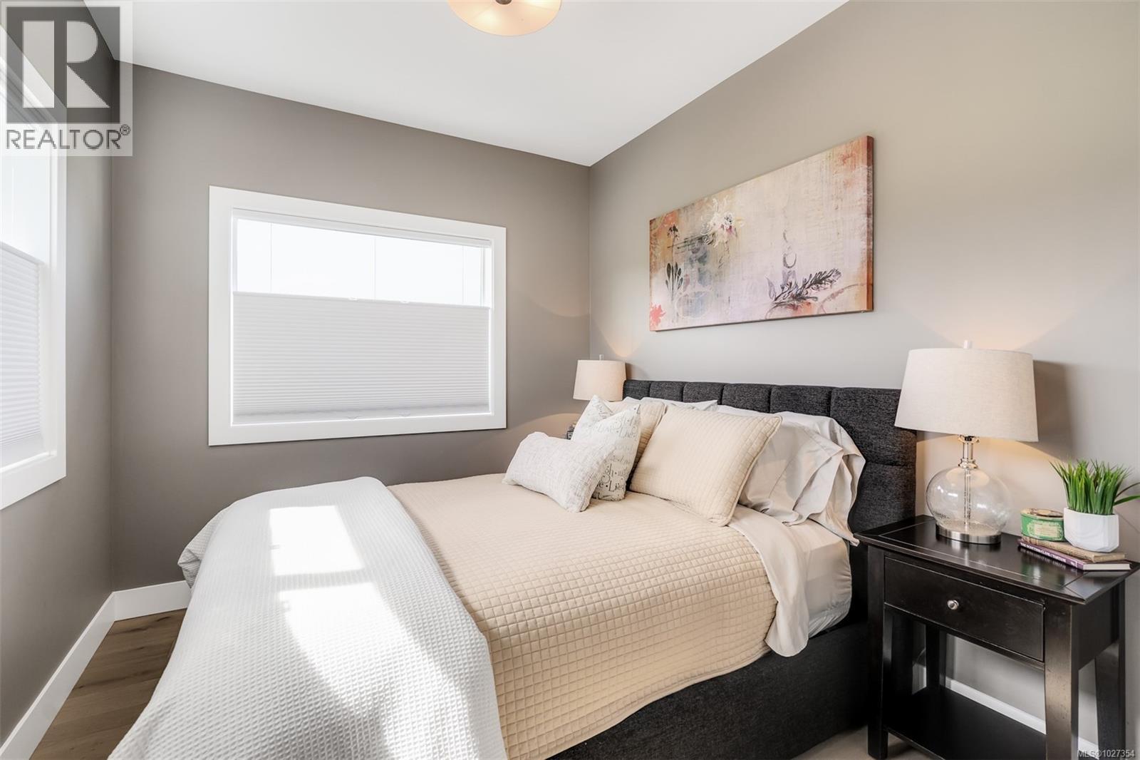 9350 East Saanich Rd, North Saanich