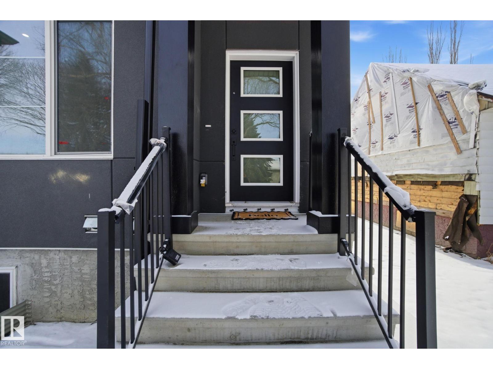 10725 70 AV NW - Photo 4 of 68, Edmonton, Alberta