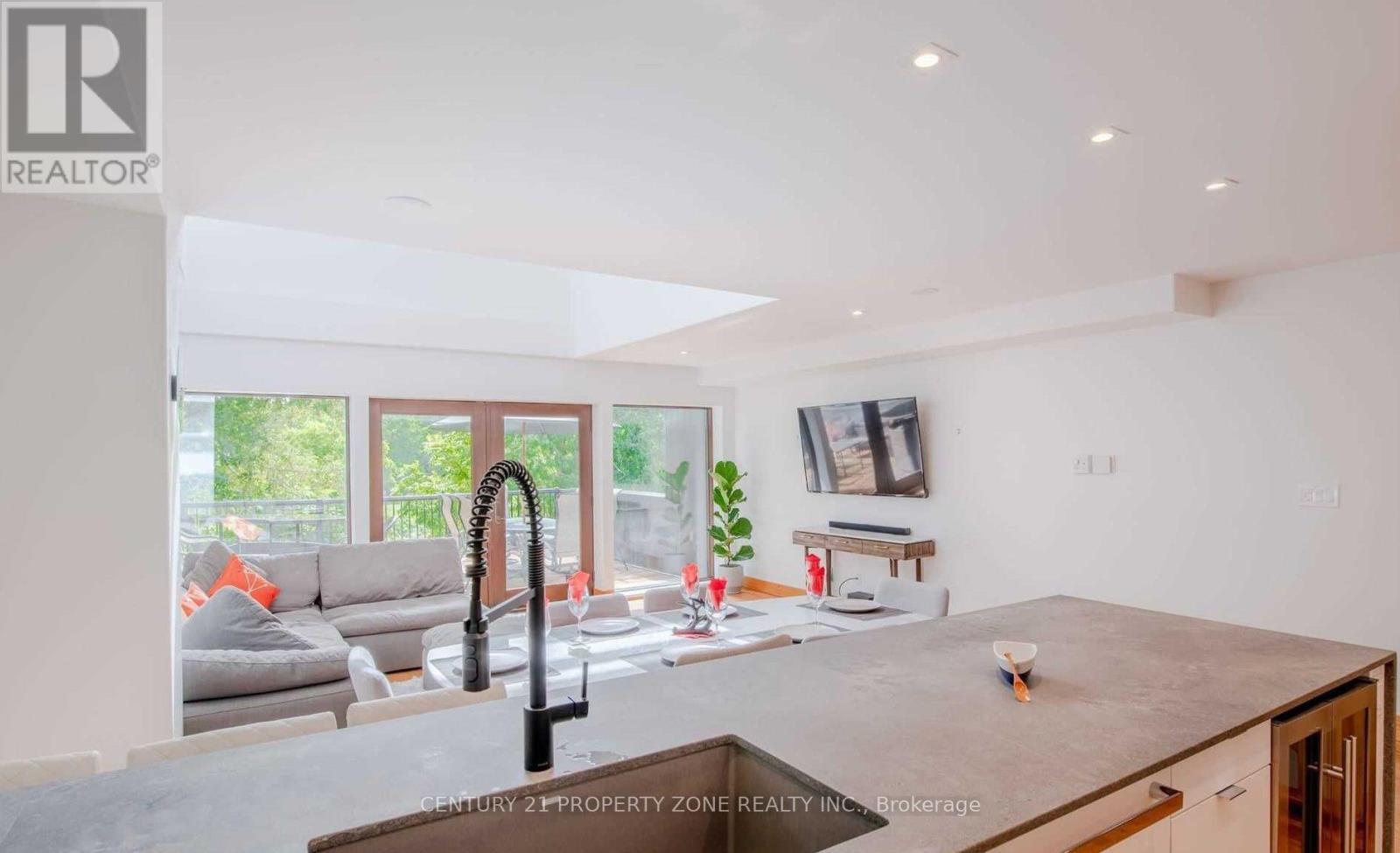 51 RIVER ROAD - Photo 2 of 36, Brampton (Huttonville), Ontario