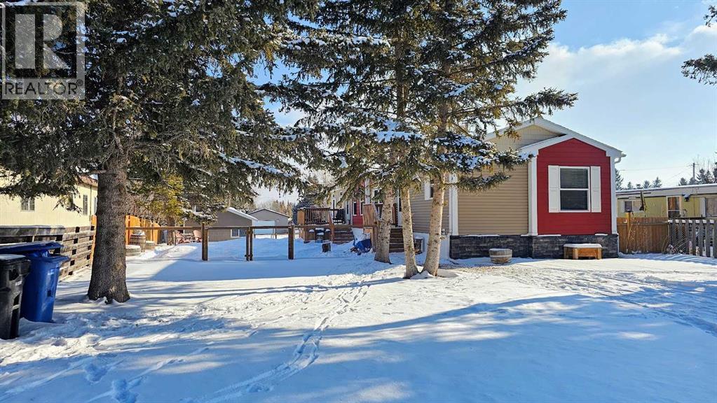 205 4 Street NW - Photo 2 of 50, Sundre, Alberta
