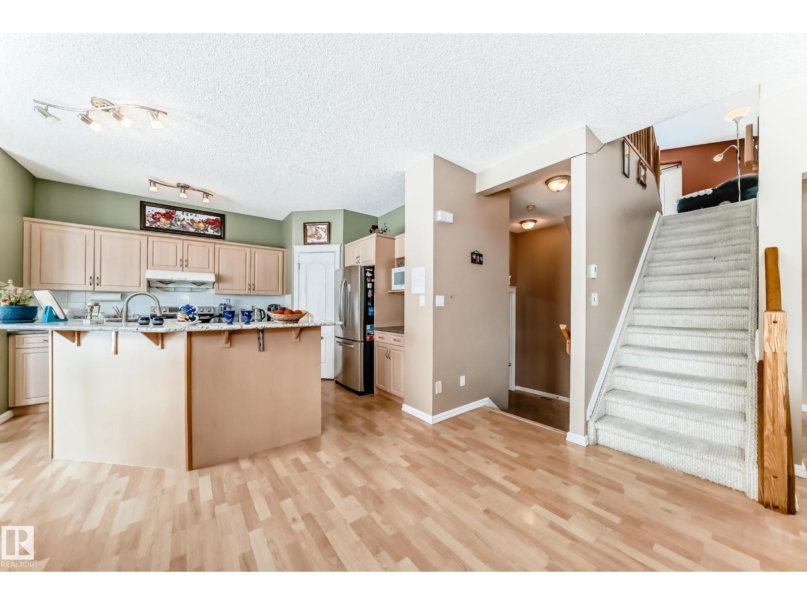 
          4619 151 AV NW
            <br/>
            <span>Edmonton</span>
            , 
            <span>AB</span>
             <span>T5Y3A1</span>
         - Photo 10