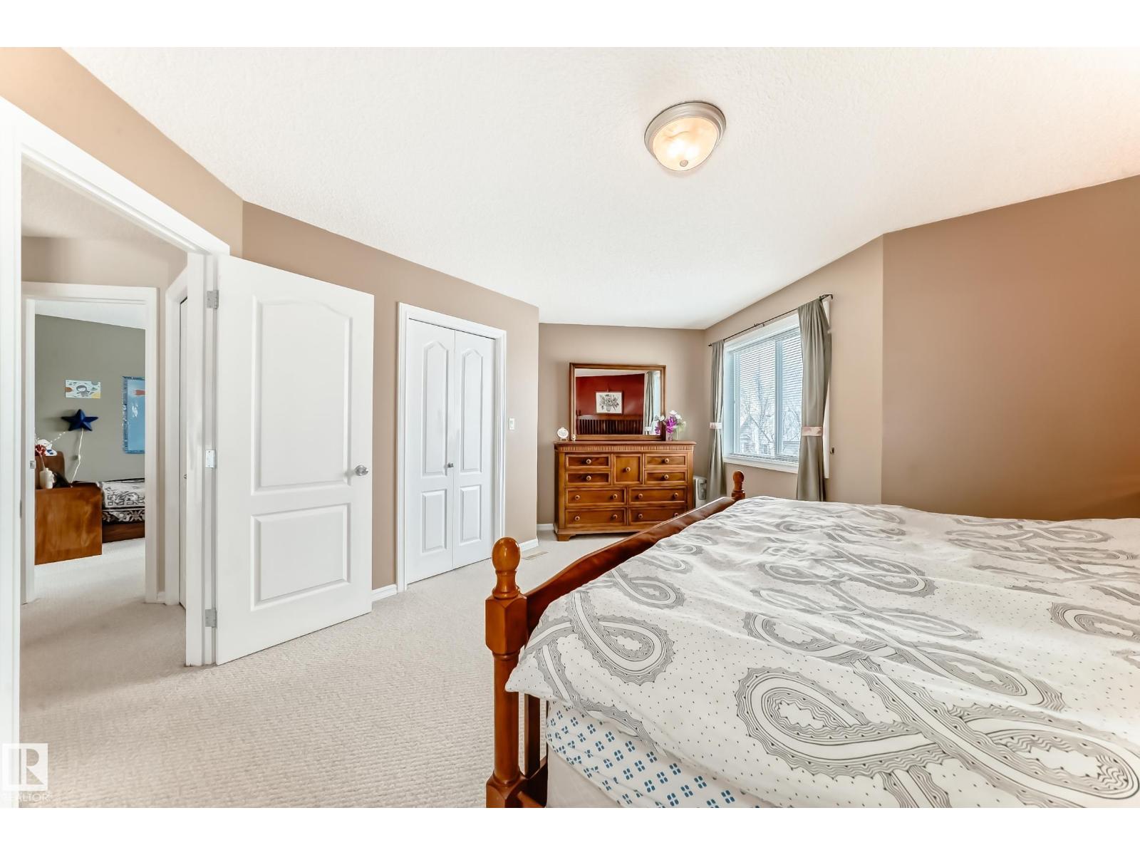 
          4619 151 AV NW
            <br/>
            <span>Edmonton</span>
            , 
            <span>AB</span>
             <span>T5Y3A1</span>
         - Photo 36