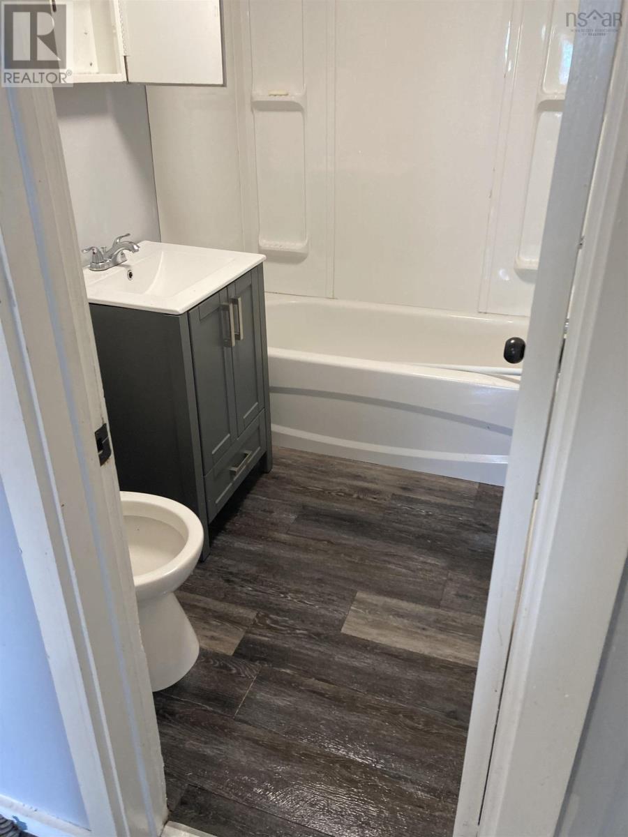 Property 25 of 48 of 133 Church Street