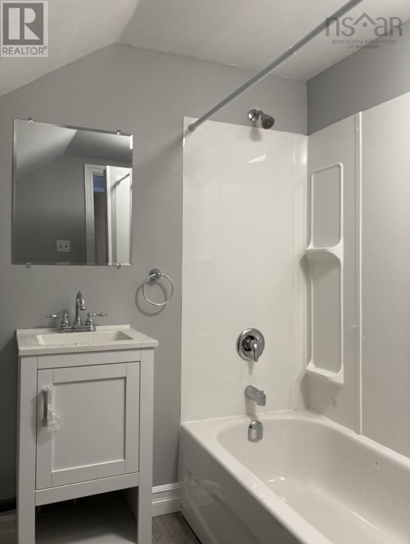 Property 32 of 48 of 133 Church Street