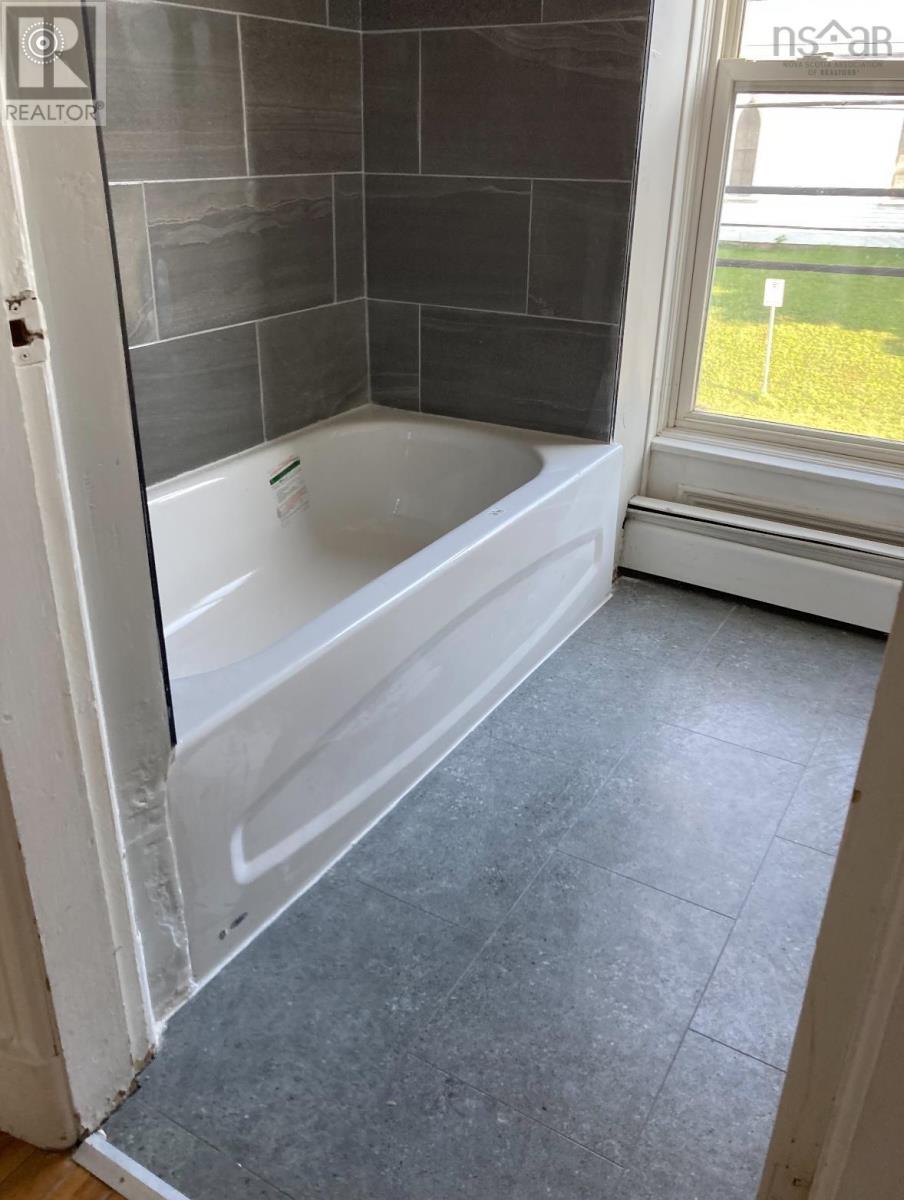 Property 46 of 48 of 133 Church Street