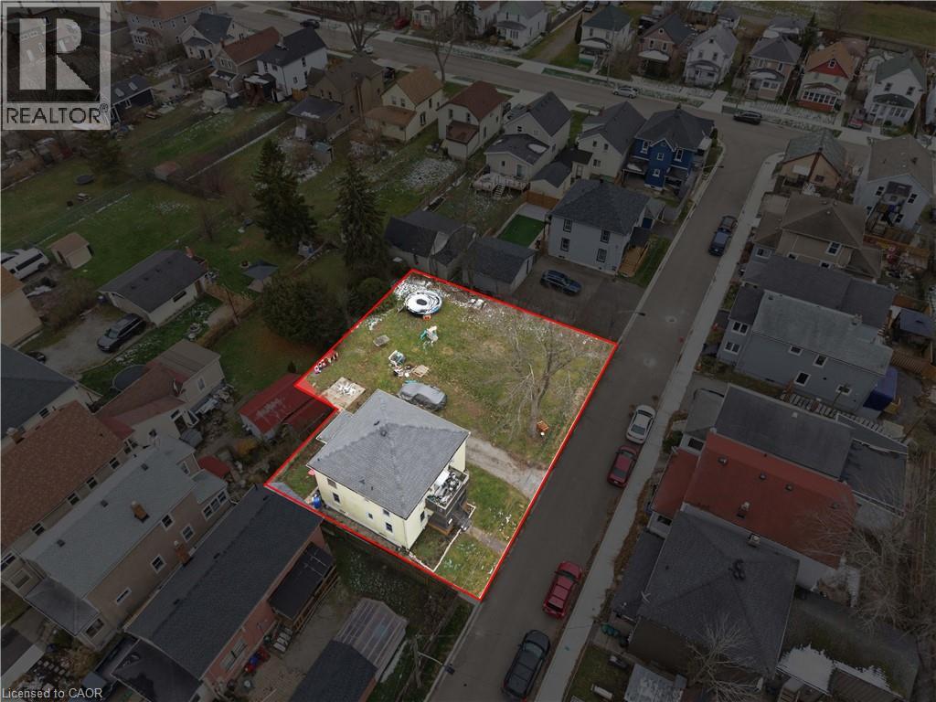 11 PATSY Avenue - Main photo, Welland, Ontario