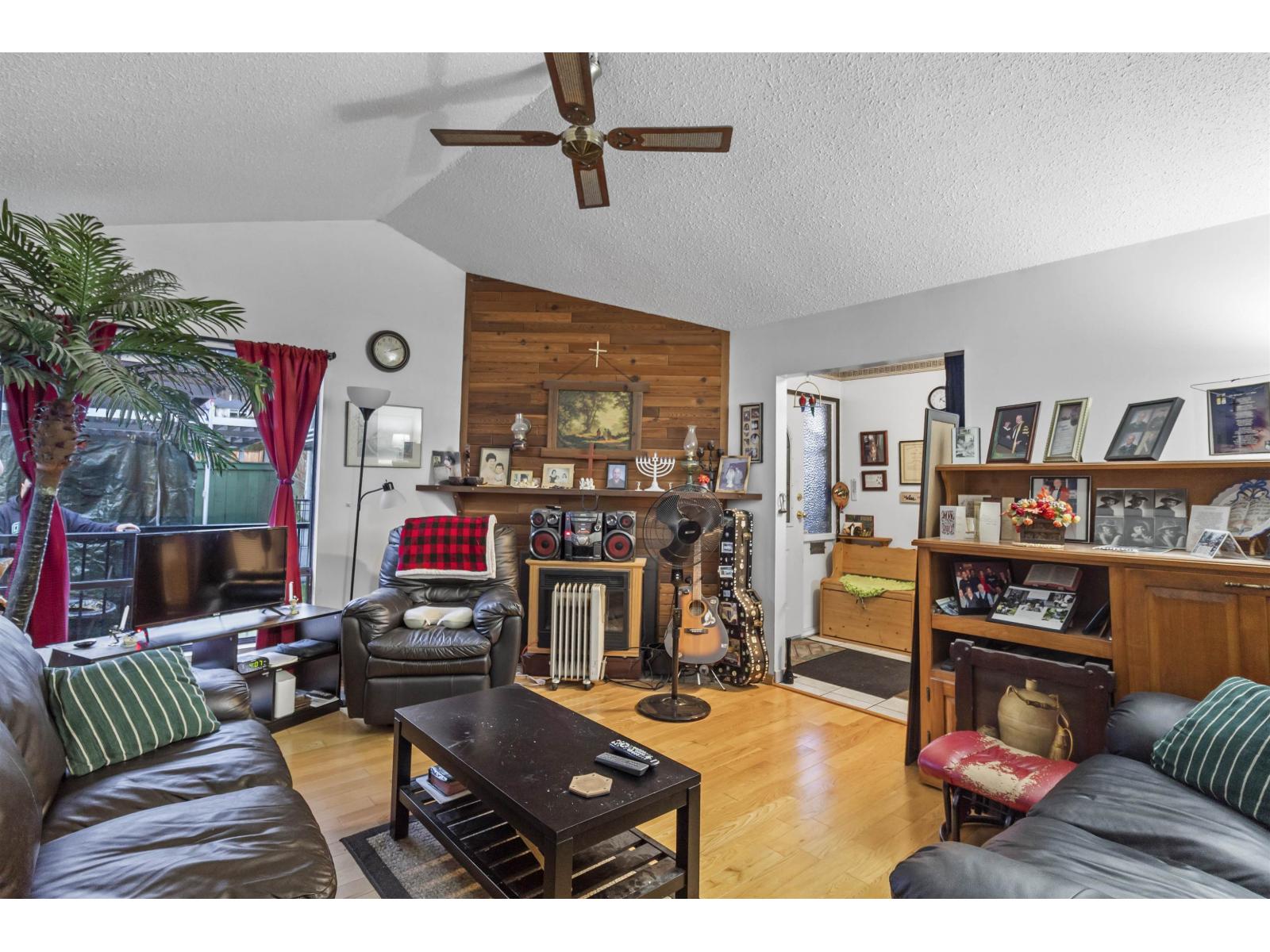 33132 MYRTLE AVENUE, Mission