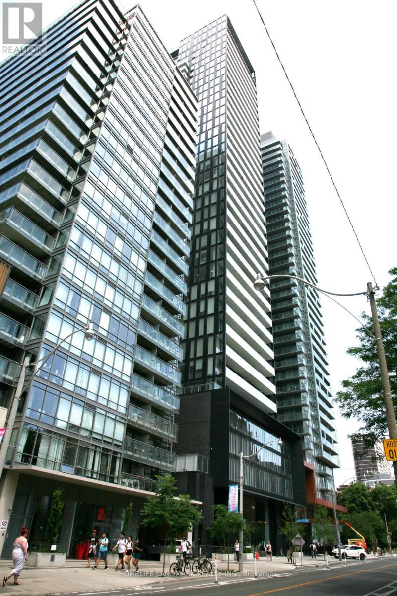 Listing photo of 306 - 28 WELLESLEY STREET E