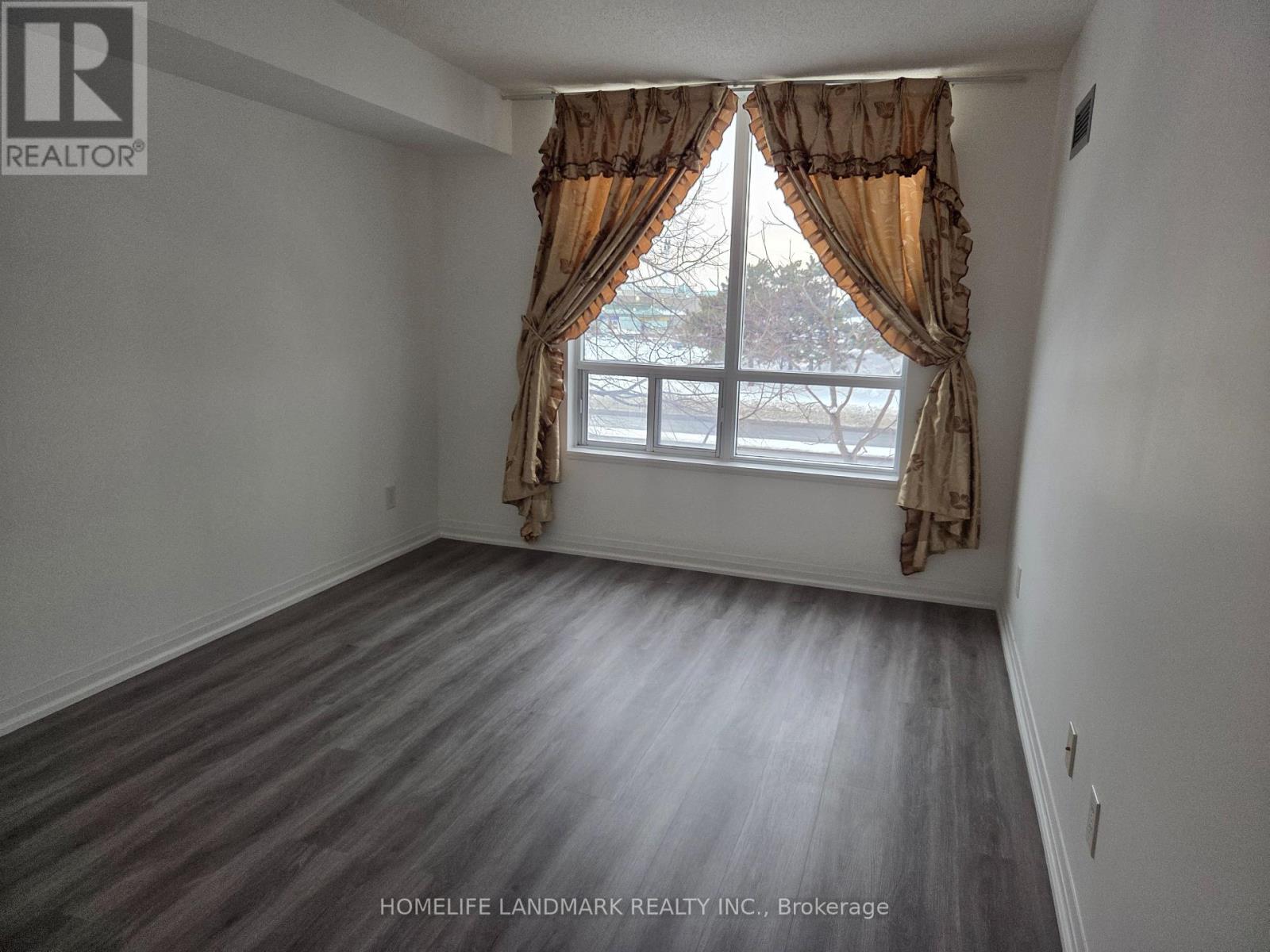 211 - 7363 KENNEDY ROAD - Photo 4 of 5, Markham (Milliken Mills East), Ontario