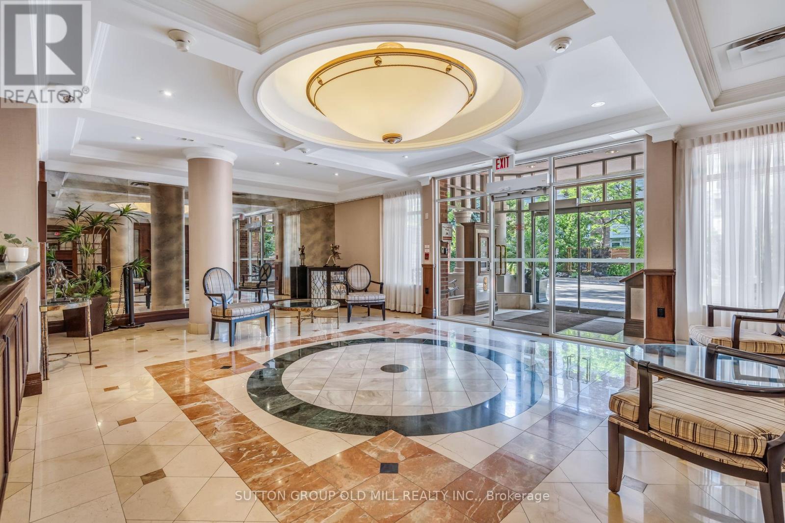 206 - 10 OLD MILL TRAIL - Photo 3 of 47, Toronto (Kingsway South), Ontario