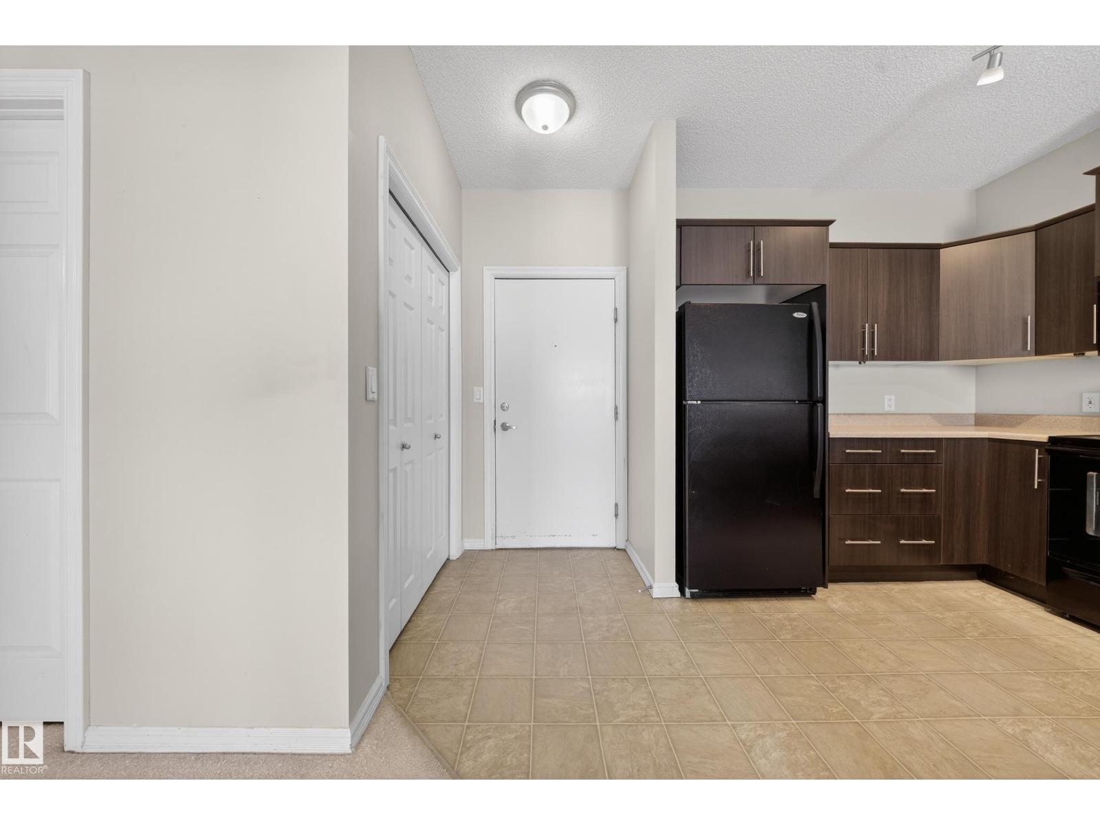 
          434 263 MACEWAN Road SW
            <br/>
            <span>Edmonton</span>
            , 
            <span>AB</span>
             <span>T6W0C4</span>
         - Photo 23