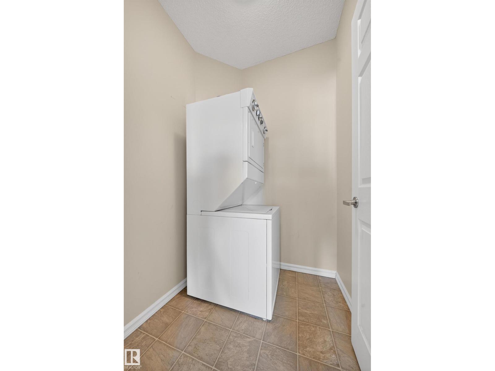 
          434 263 MACEWAN Road SW
            <br/>
            <span>Edmonton</span>
            , 
            <span>AB</span>
             <span>T6W0C4</span>
         - Photo 14