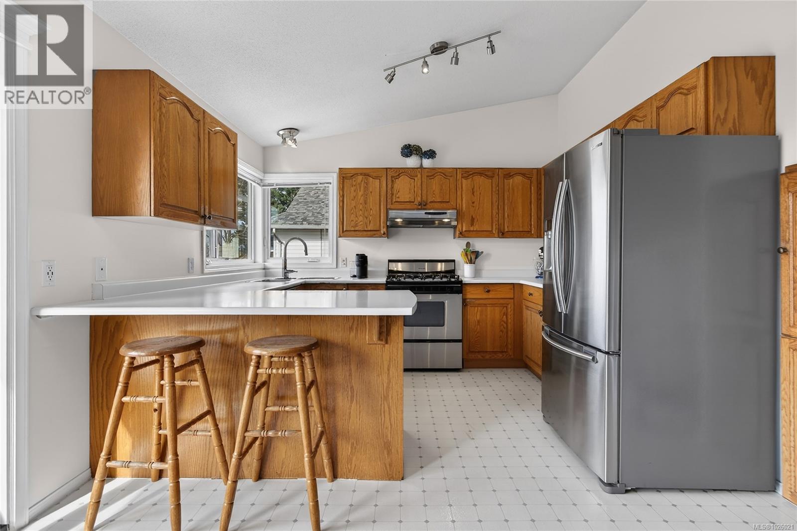 132 STAFFORD AVE - 25