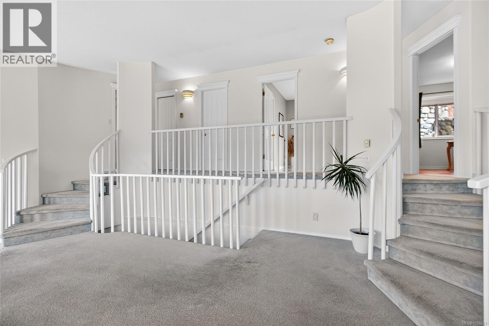 132 STAFFORD AVE - 6