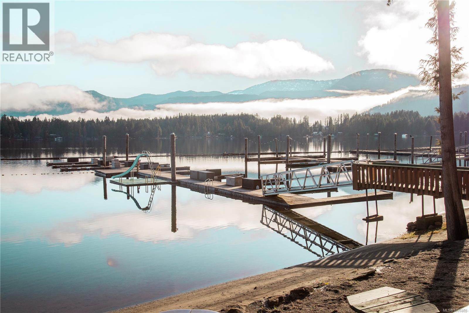 #3 10325 LAKESHORE RD - 18