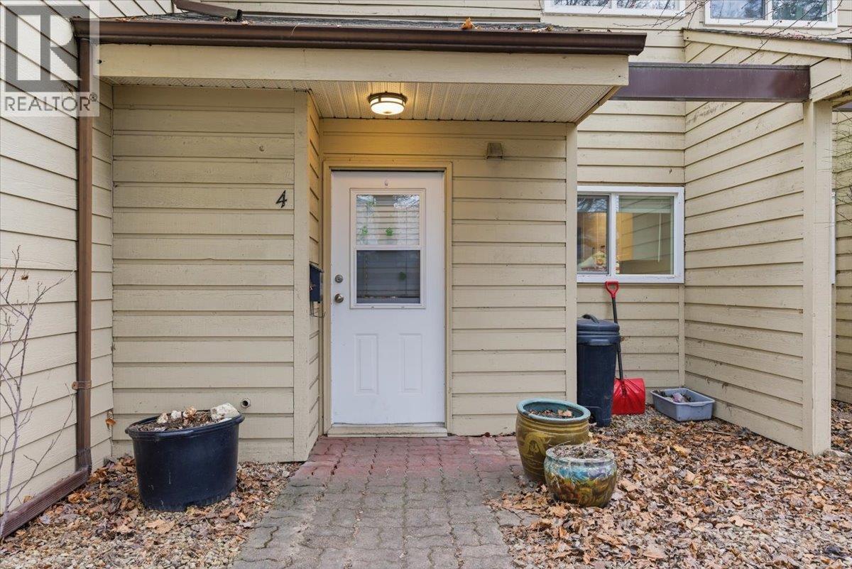 5300 25 Avenue Unit# 4 - Photo 2 of 31, Vernon, British Columbia