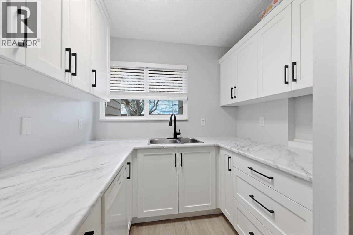 4 5300 25 Avenue, Vernon