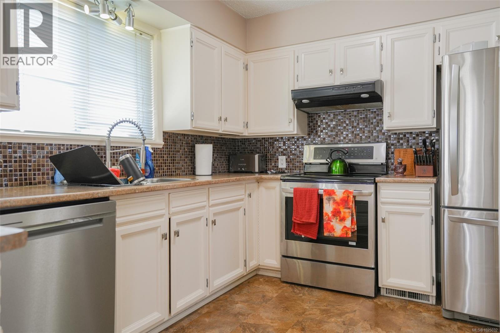 4484 9th Ave, Port Alberni