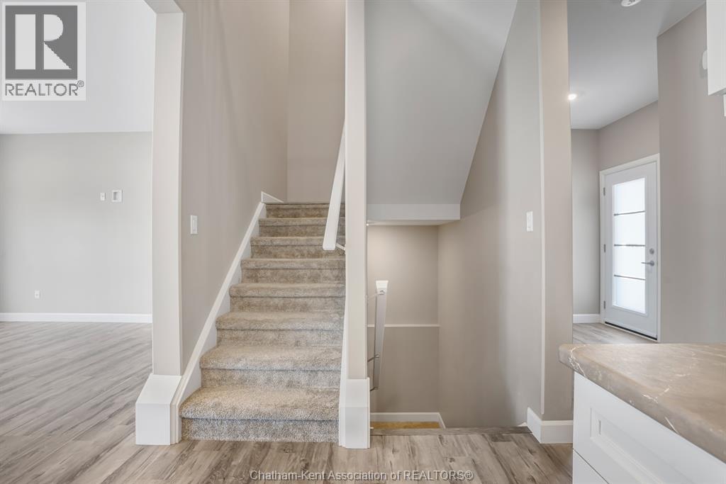 50 LLYDICAN AVENUE — photo 22
