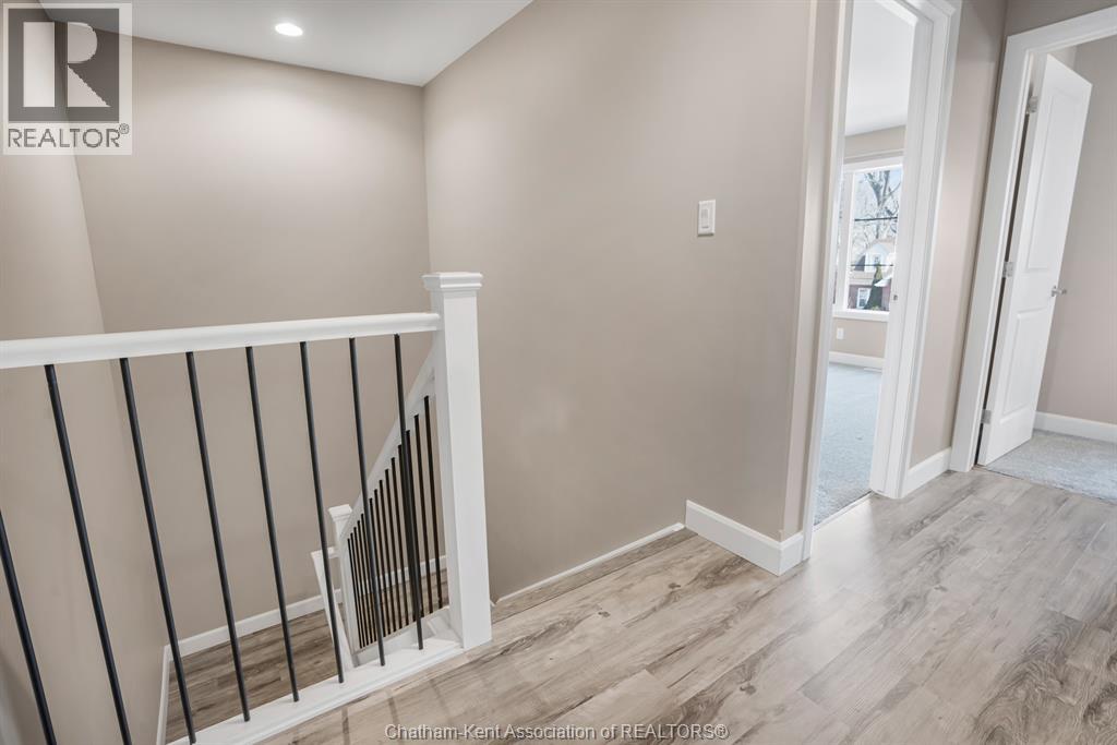 50 LLYDICAN AVENUE — photo 25