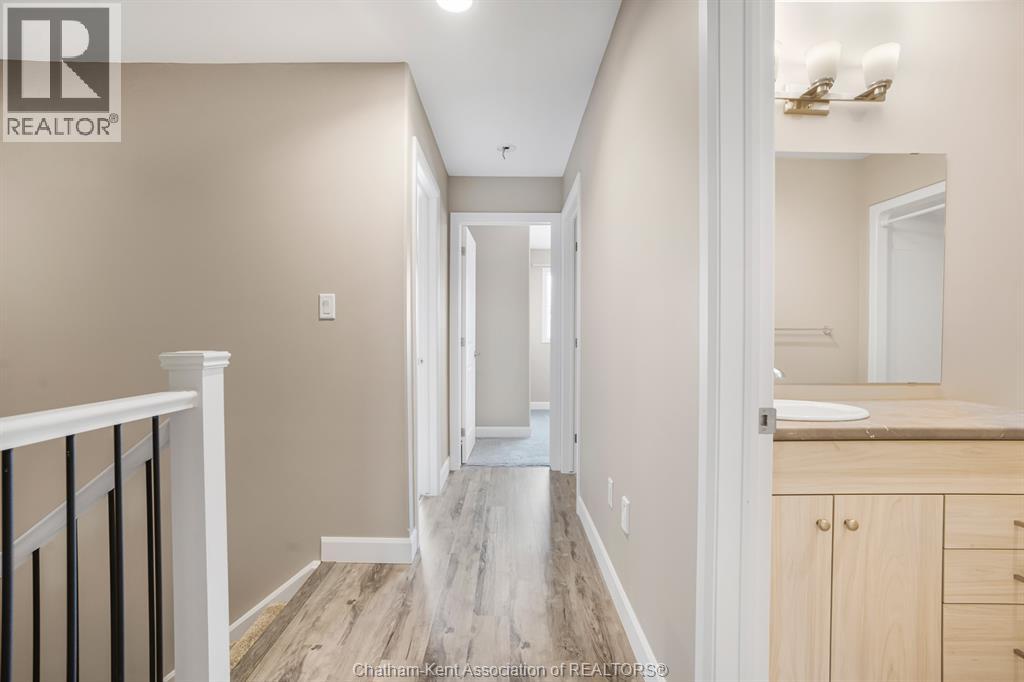 50 LLYDICAN AVENUE — photo 26