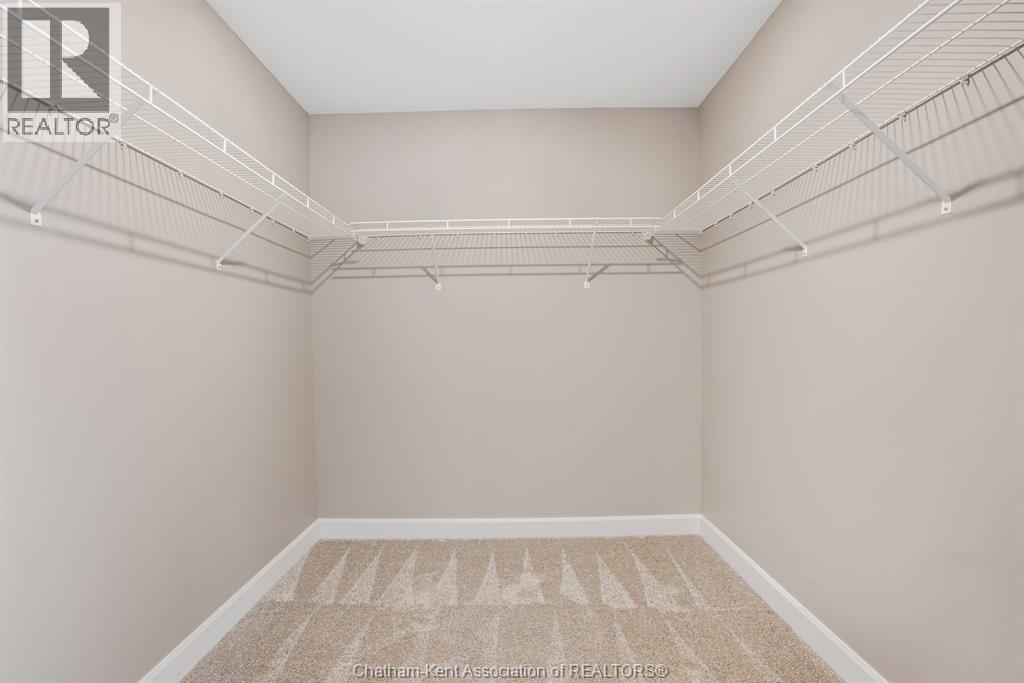 50 LLYDICAN AVENUE — photo 27