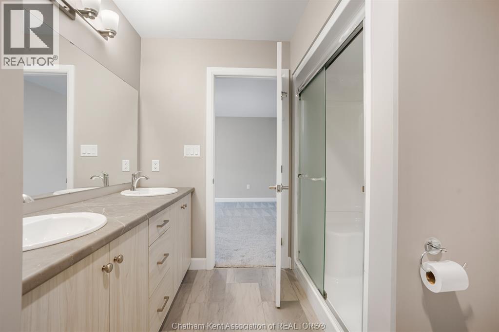 50 LLYDICAN AVENUE — photo 29