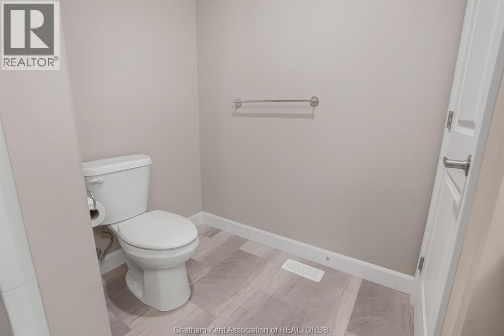 50 LLYDICAN AVENUE — photo 30