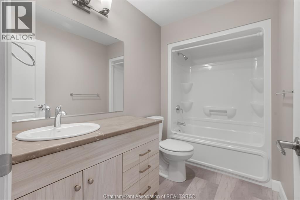 50 LLYDICAN AVENUE — photo 31