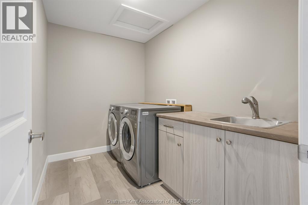 50 LLYDICAN AVENUE — photo 36